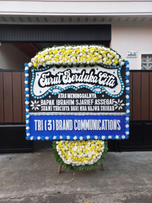 Papan Bunga Duka di Kedamaian